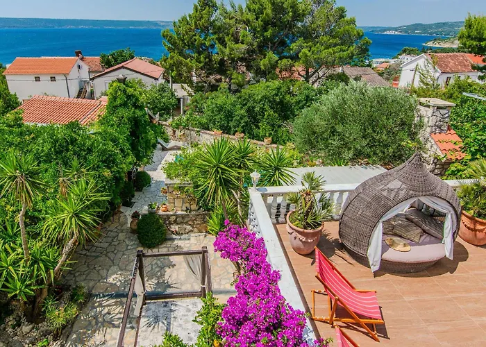 Florendale With Pool Maslenica