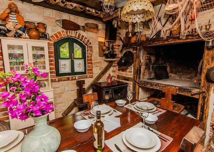 Florendale With Pool Ferienhaus *