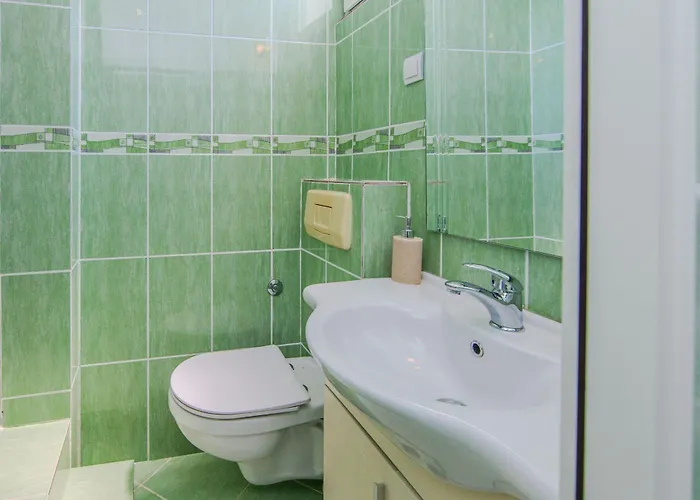 Florendale With Pool