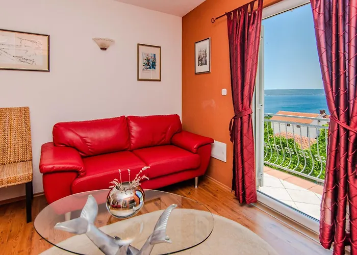 Florendale With Pool * 마슬레니차