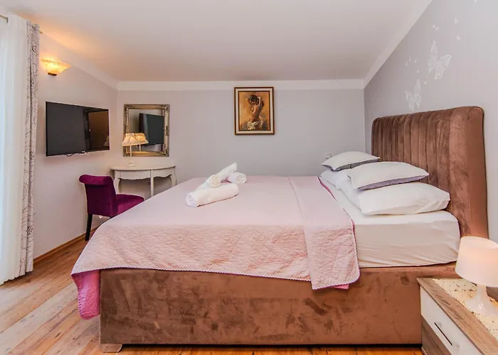 Florendale With Pool